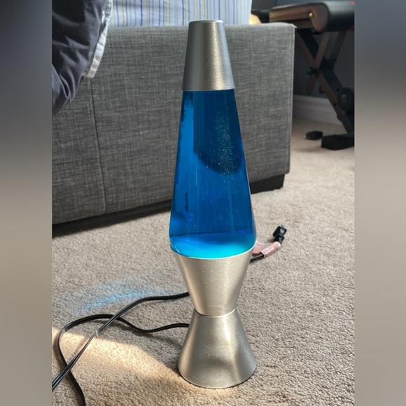Lava lamp - Picture 2 of 2